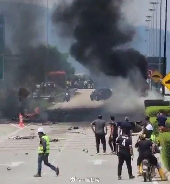 马来西亚坠机致10人死亡 罹难者多为政治人物