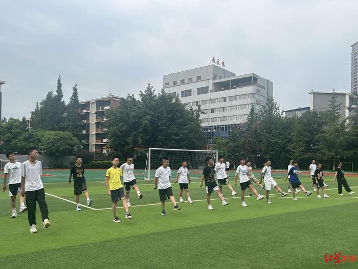 空军招飞体验进行中！全国多地3200余名青少年报名，淘汰率最高的项目是这些