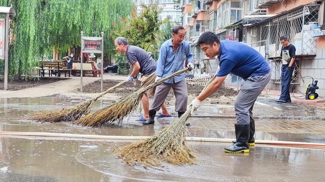 北京市委组织部干部黄山｜青年突击队员冲锋救灾一线