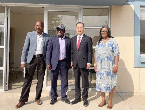 驻纳米比亚大使赵卫平访问卡万戈东省和卡万戈西省