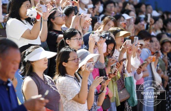 拉满仪式感！东北师范大学附属小学繁荣校区举行主题开学典礼