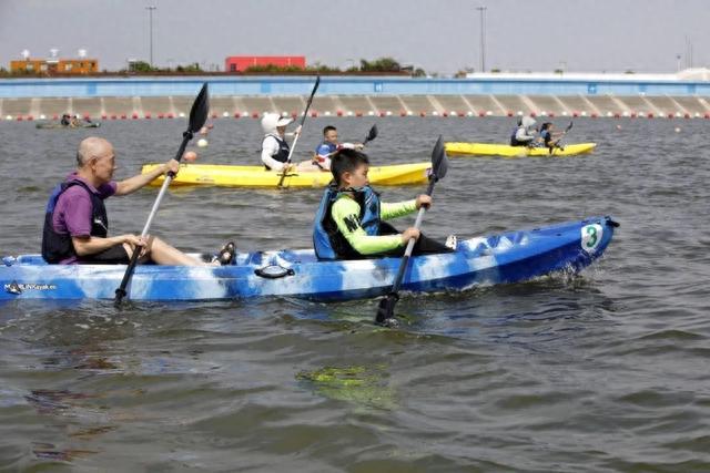 浪花里飞出欢乐的歌！水上亲子活动在金举行