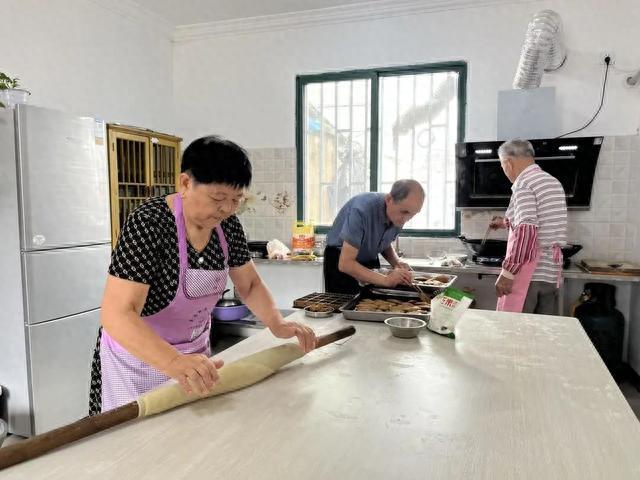 农历七月初七来“炸花”，这种老一辈年轻时常做的美食你吃过吗？