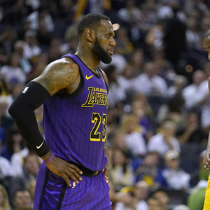 詹姆斯总冠军荣誉 w300h300z1l10t10q60779.jpg