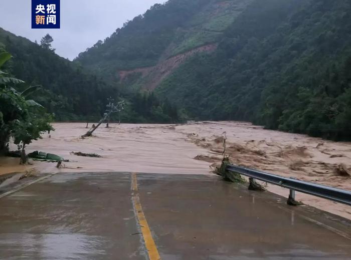 广西百色多地发生洪涝灾害 凌云县紧急转移6000多人