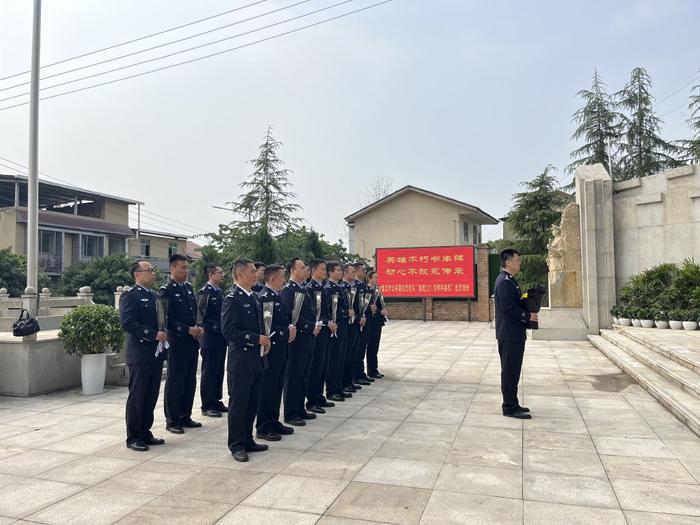 重庆公安建好用好“时代楷模”杨雪峰学习教育基地 引领全警弘扬英模精神当好英模传人