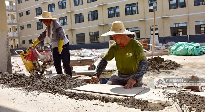 贵港市港南四中将于今秋建成投入使用