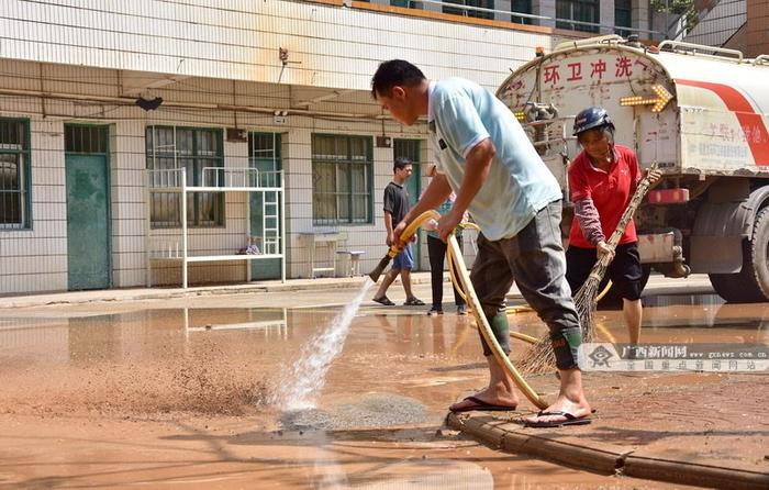 贵港市港南四中将于今秋建成投入使用