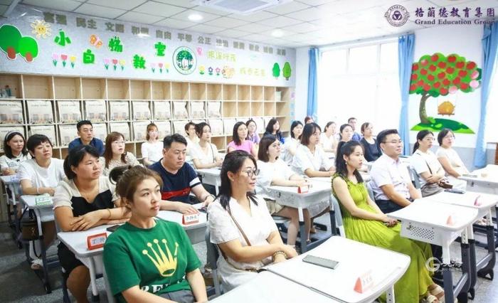 小萌新入学有“礼”！青岛今年约有16.8万名儿童进入小学一年级