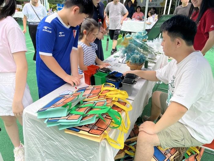 开学季，虹口这个周末集市用“知识分享”展示“环保魅力”