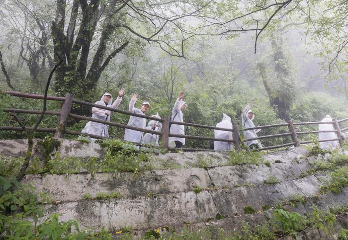 每座山峰都是挑战 与一汽-大众共探天地、纵揽峨眉