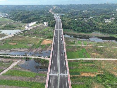 宜宾泥溪岷江特大桥正式通车