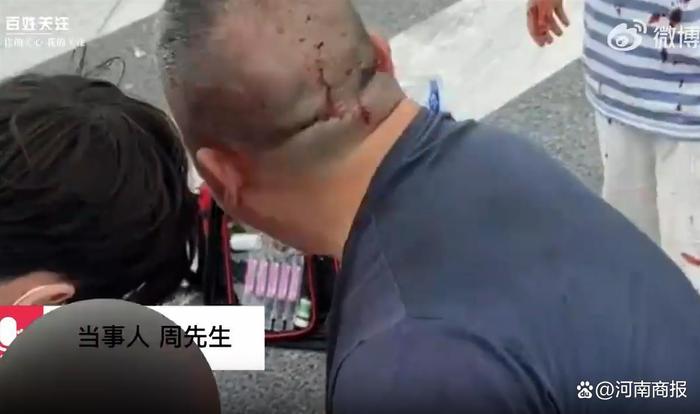 儿子在机场被撞受伤，救护车送医途中出车祸致同行的姐姐身亡，父亲：救护车没拉警笛闯红灯