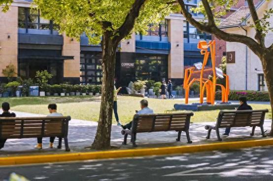 愚园路弘基创邑园一楼的复合型餐饮品牌COMMUNE 图片来源:CREATER创邑
