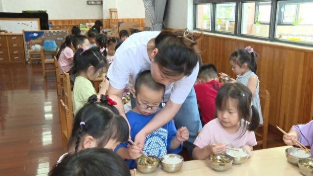 开学“第一餐”，松江学子吃得怎么样？一起去看看