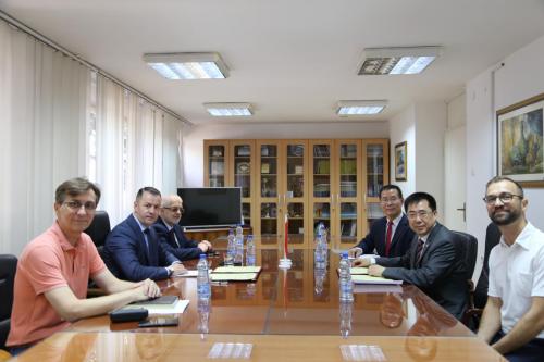 驻北马其顿大使张佐访问加集巴巴大区