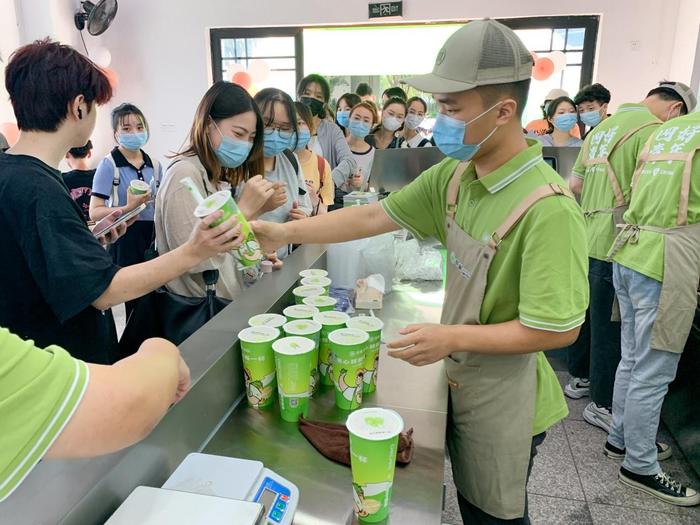 县城青年的茶饮升级：茶巢正在争取成为无法撼动的“县城头牌”