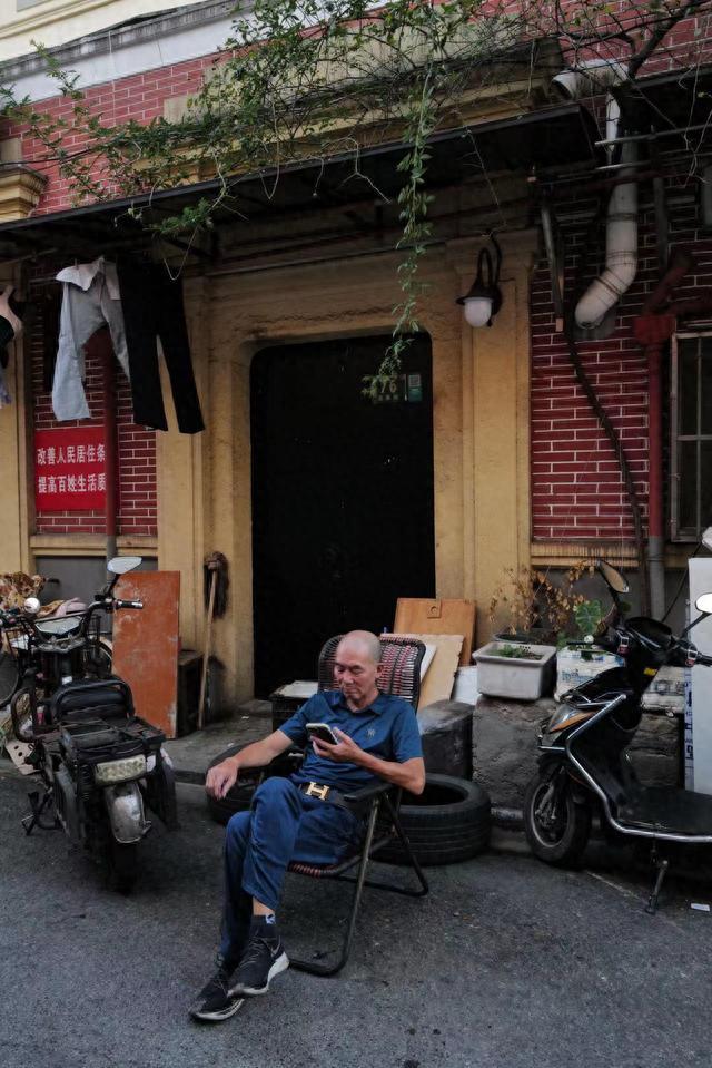 边拍边画丨当年，“穿弄堂”是每个上海小囡的专属乐趣