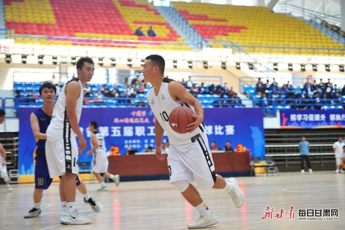 甘肃省第五届职工运动会篮球比赛在嘉峪关开赛