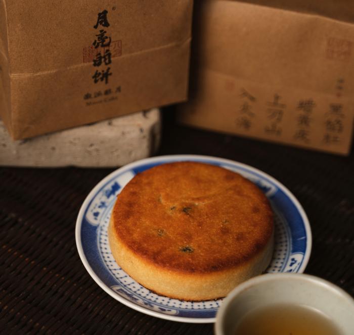 老供销社的非遗糕饼师做了40年的徽州酥月，一口就上瘾！