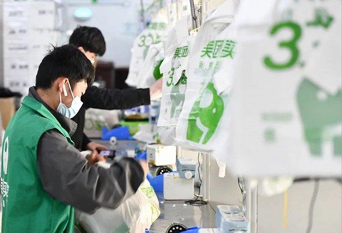 商超新战事，如何摆脱模式内卷？