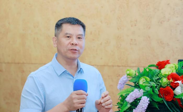 ▲中国科学院中关村医院业务副院长潘明康教授演讲