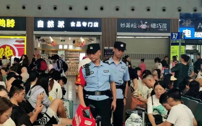 长沙火车南站铁警行动“成绩单”：查获违法人员206名 挽损144万余元