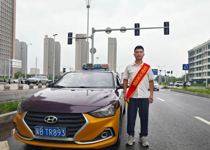 8月份唐山市出租汽车行业“月文明标兵”名单发布​