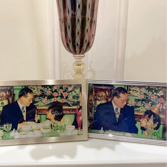 · 希里婉瓦丽在社交账号上发表童年时与爷爷的合影。