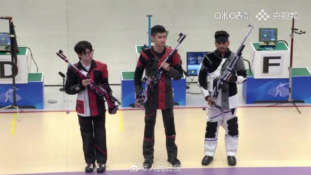 祝贺！18岁中国小将破世界纪录夺冠！中国队金牌已集齐3个9宫格