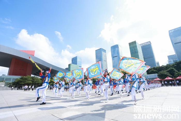 深港澳青少年同升国旗 庆祝中华人民共和国成立74周年