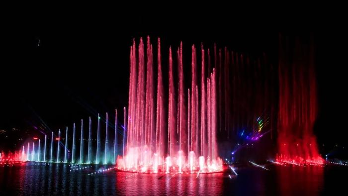 “双节”期间，龙湖音乐喷泉《龙秀》开放时间定了！