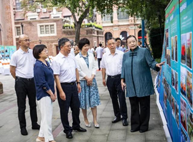 同心同向同行！黄浦区基督教中国化实践探索活动展陈暨巡展启动