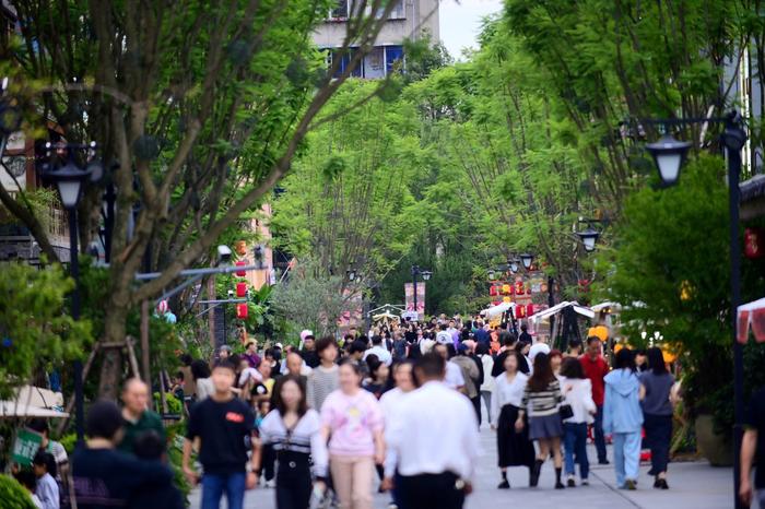 花式打卡文脉坊，别样嘉年华等你“崃”体验｜万象四川 畅享双节