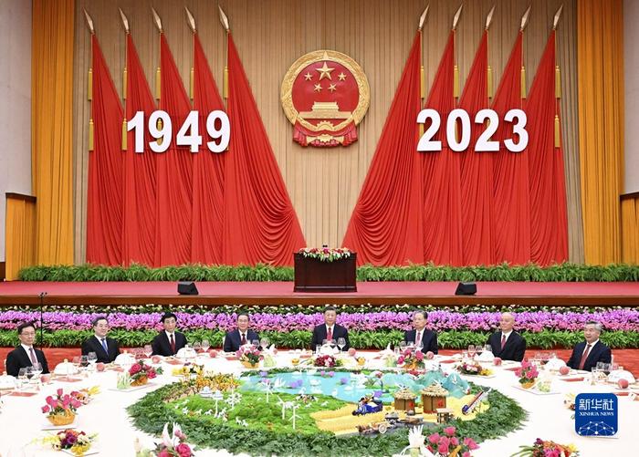 庆祝中华人民共和国成立74周年招待会在京举行 习近平发表重要讲话