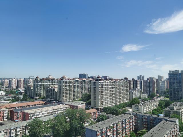 實施“認房不認貸”政策後,9月北京二手房成交量環比增長明顯。資料圖片