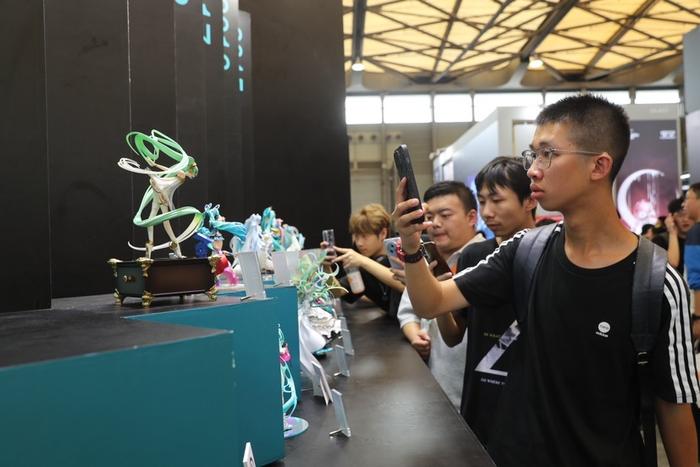 全球规模最大的手办模型展在上海举办 为观众呈现一场视觉盛宴