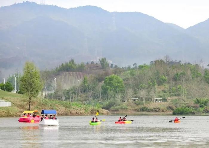 亚运会带热文体消费 重庆两江新区多个运动场馆迎客忙