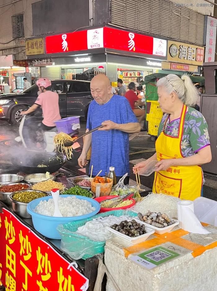 年轻人涌入后，深圳高龄摆摊人被挤对的收入和出路