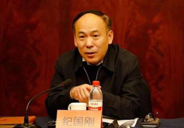 中国光大集团原董事长李晓鹏被双开！山东省政协原副主席孙述涛被双开！