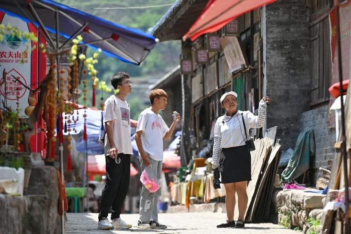 开窗见景、出门见绿、抬头见蓝！乡村旅游如何聚人气赚财气？