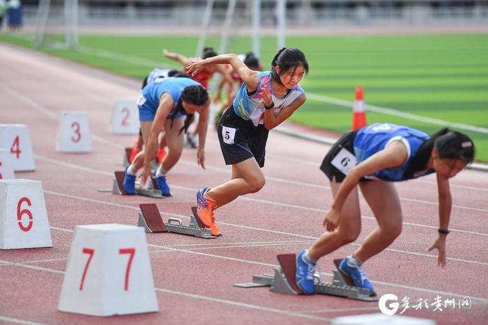 【贵州残运会·高清组图】步入赛道 他们都是奔跑在光里的英雄