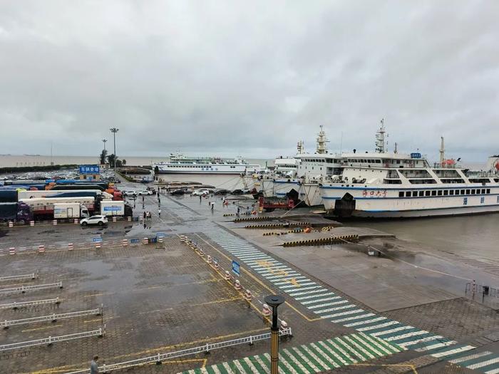 受台风“三巴”影响湛江有暴雨！琼州海峡停航→