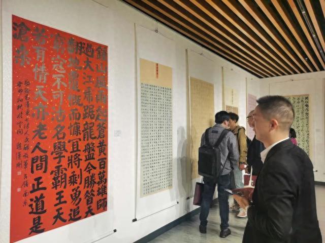 翰墨耀云间！松江区第二届书法篆刻作品展开幕