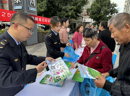 重庆市开州区市场监管局四个举措保障粮食和食品安全