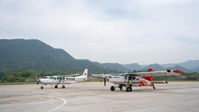 在长三角，两三百块钱打个“飞的”，横店莫干山普陀山富春江都能去？