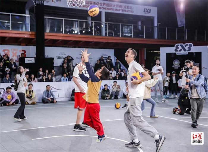 冲刺巴黎 中国三人篮球进入成都时间