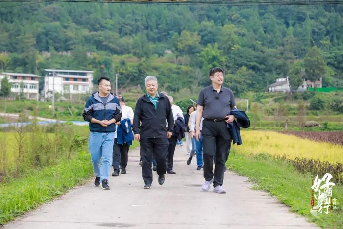 刘春明/张颐武/张文敬：在生物、哲学和地理中，品味舍得老酒