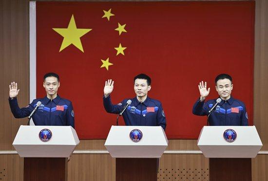 神舟十七号瞄准10月26日11时14分发射 中国空间站将迎最年轻乘组