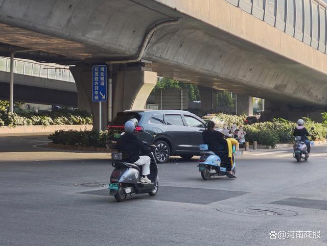 郑州市民反映农业路花园路口通行问题，整改后通行效率已提升